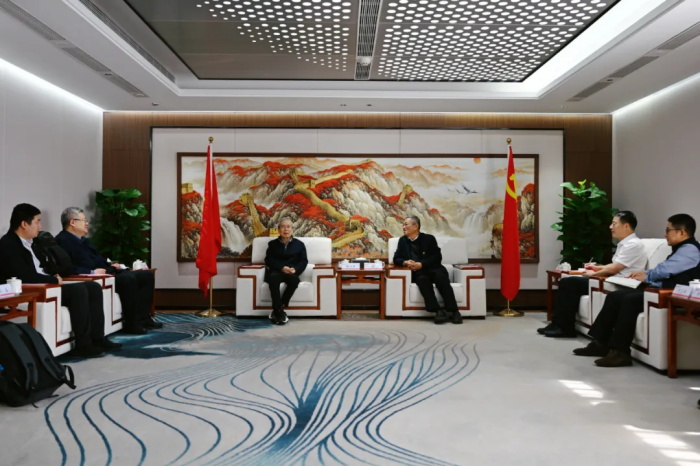 刘雷云会见中国工程院院士桂卫华、于海斌